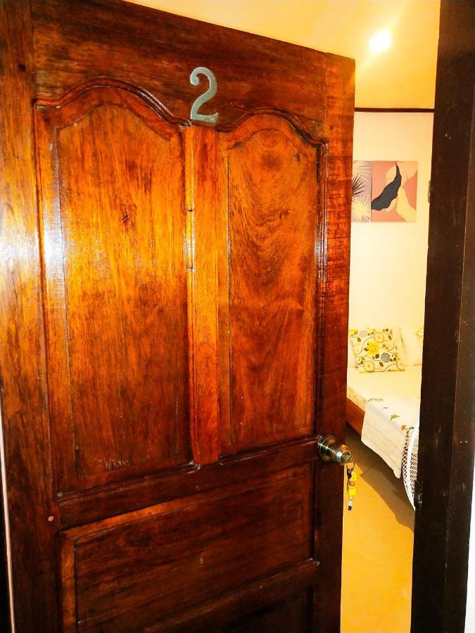 Lady Ghagha Room Rentals Сан Висенте Екстериор снимка